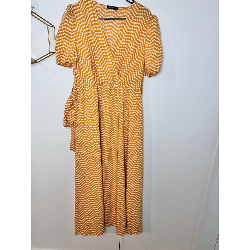 PRETTYGARDEN Orange And White Polka Dot Short Sleeve Wrap Midi Dress